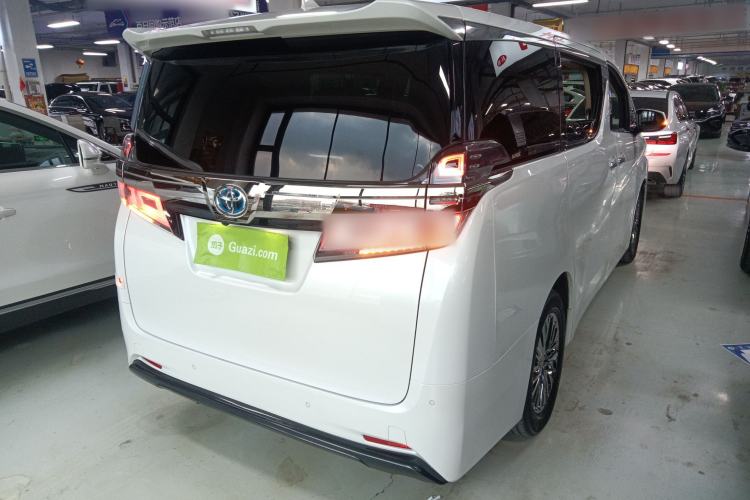 Used Toyota Vellfire 2021 Crown Dual-Engine 2.5L HV Prestige Edition Rear Right 45 Deg