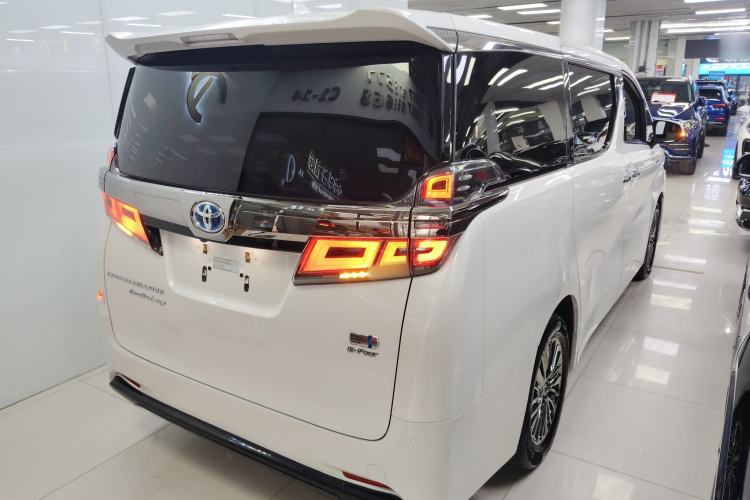 Used Toyota Vellfire 2021 Crown Dual-Engine 2.5L HV Prestige Edition Rear Right 45 Deg