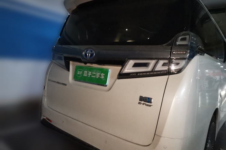 Used Toyota Vellfire 2021 Crown Dual-Engine 2.5L HV Luxury Edition Rear