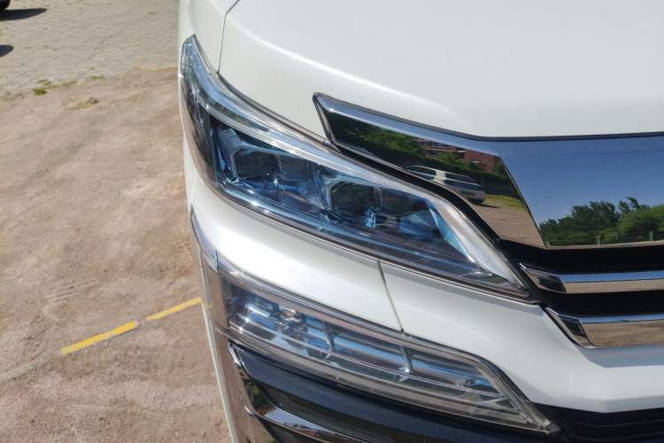 Used Toyota Vellfire 2021 Crown Dual-Engine 2.5L HV Supreme Edition Right Front Headlight