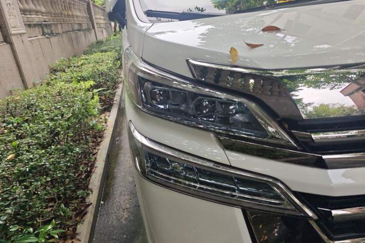 Used Toyota Vellfire 2021 Crown Dual-Engine 2.5L HV Prestige Edition Right Front Headlight
