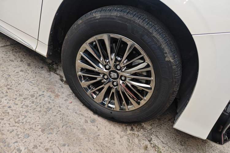 Used Toyota Vellfire 2021 Crown Dual-Engine 2.5L HV Supreme Edition Right Front Wheel Hub