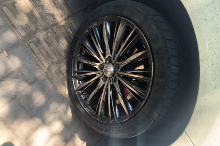 Used Toyota Vellfire 2021 Crown Dual-Engine 2.5L HV Luxury Edition Right Front Wheel Hub