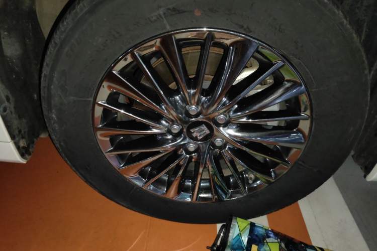 Used Toyota Vellfire 2021 Crown Dual-Engine 2.5L HV Prestige Edition Right Front Wheel Hub