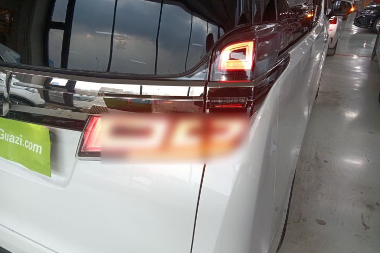 Used Toyota Vellfire 2021 Crown Dual-Engine 2.5L HV Prestige Edition Right Rear Taillight