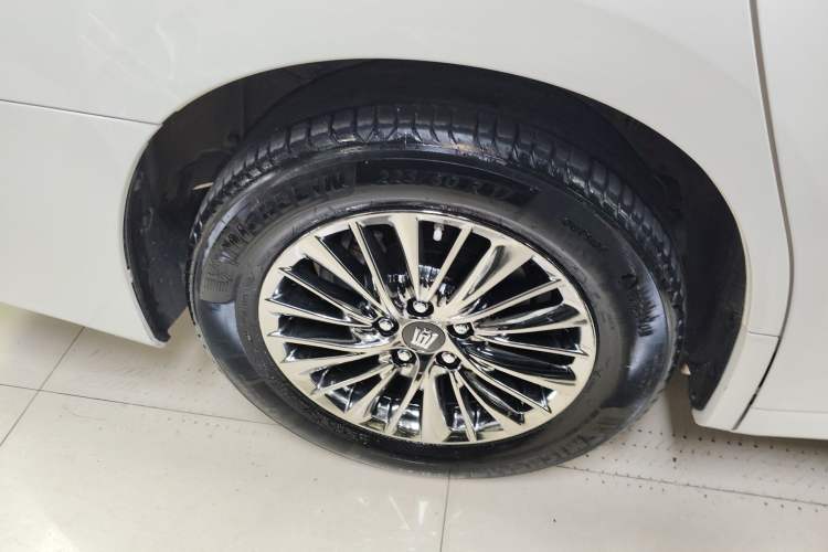 Used Toyota Vellfire 2021 Crown Dual-Engine 2.5L HV Prestige Edition Right Rear Wheel Hub