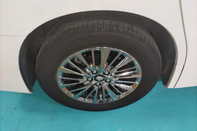 Used Toyota Vellfire 2021 Crown Dual-Engine 2.5L HV Prestige Edition Right Rear Wheel Hub