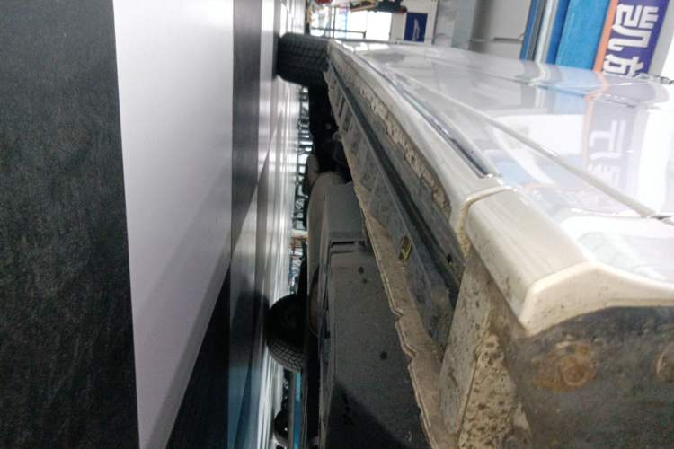 Used Toyota Vellfire 2021 Crown Dual-Engine 2.5L HV Supreme Edition Right Side Sill
