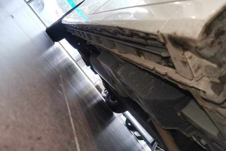 Used Toyota Vellfire 2021 Crown Dual-Engine 2.5L HV Luxury Edition Right Side Sill
