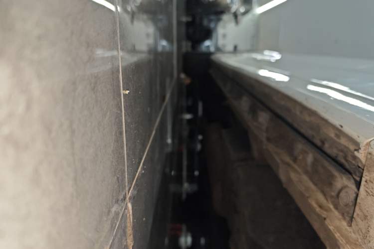 Used Toyota Vellfire 2021 Crown Dual-Engine 2.5L HV Luxury Edition Right Side Sill