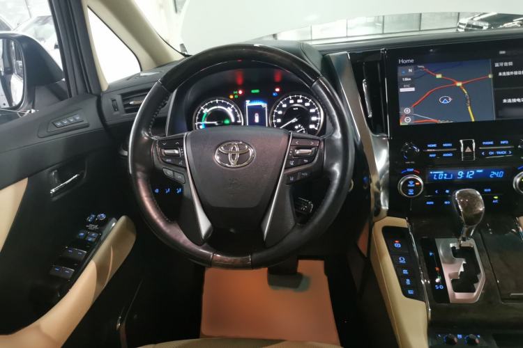 Used Toyota Vellfire 2021 Crown Dual-Engine 2.5L HV Supreme Edition Steering Wheel