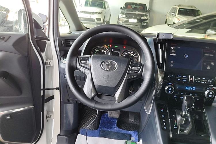 Used Toyota Vellfire 2021 Crown Dual-Engine 2.5L HV Luxury Edition Steering Wheel