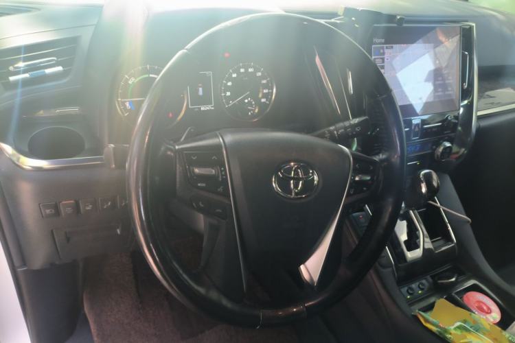 Used Toyota Vellfire 2021 Crown Dual-Engine 2.5L HV Luxury Edition Steering Wheel