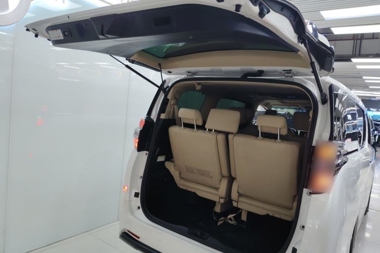 Used Toyota Vellfire 2021 Crown Dual-Engine 2.5L HV Prestige Edition Trunk