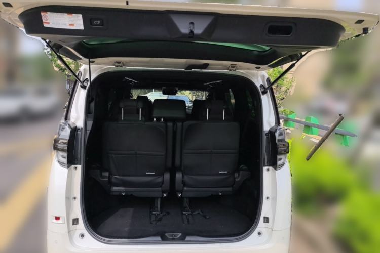 Used Toyota Vellfire 2021 Crown Dual-Engine 2.5L HV Supreme Edition Trunk