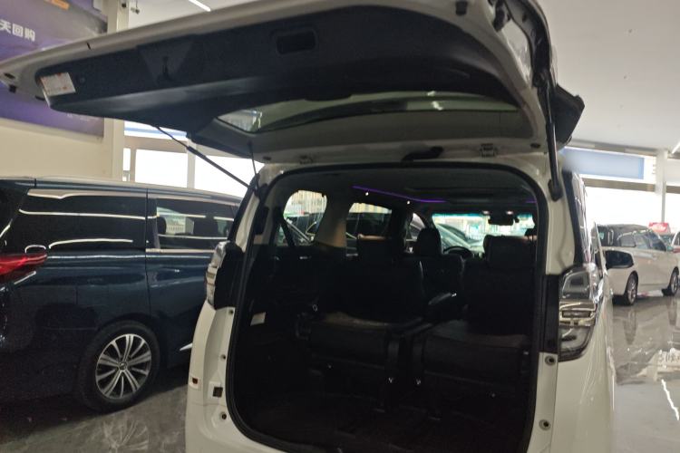 Used Toyota Vellfire 2021 Crown Dual-Engine 2.5L HV Luxury Edition Trunk
