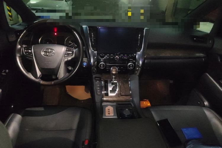 Used Toyota Vellfire 2023 Crown Dual-Engine 2.5L HV Prestige Edition Center Console