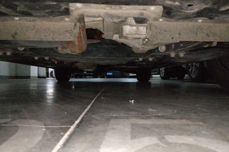 Used Toyota Vellfire 2023 Crown Dual-Engine 2.5L HV Luxury Edition Chassis Front
