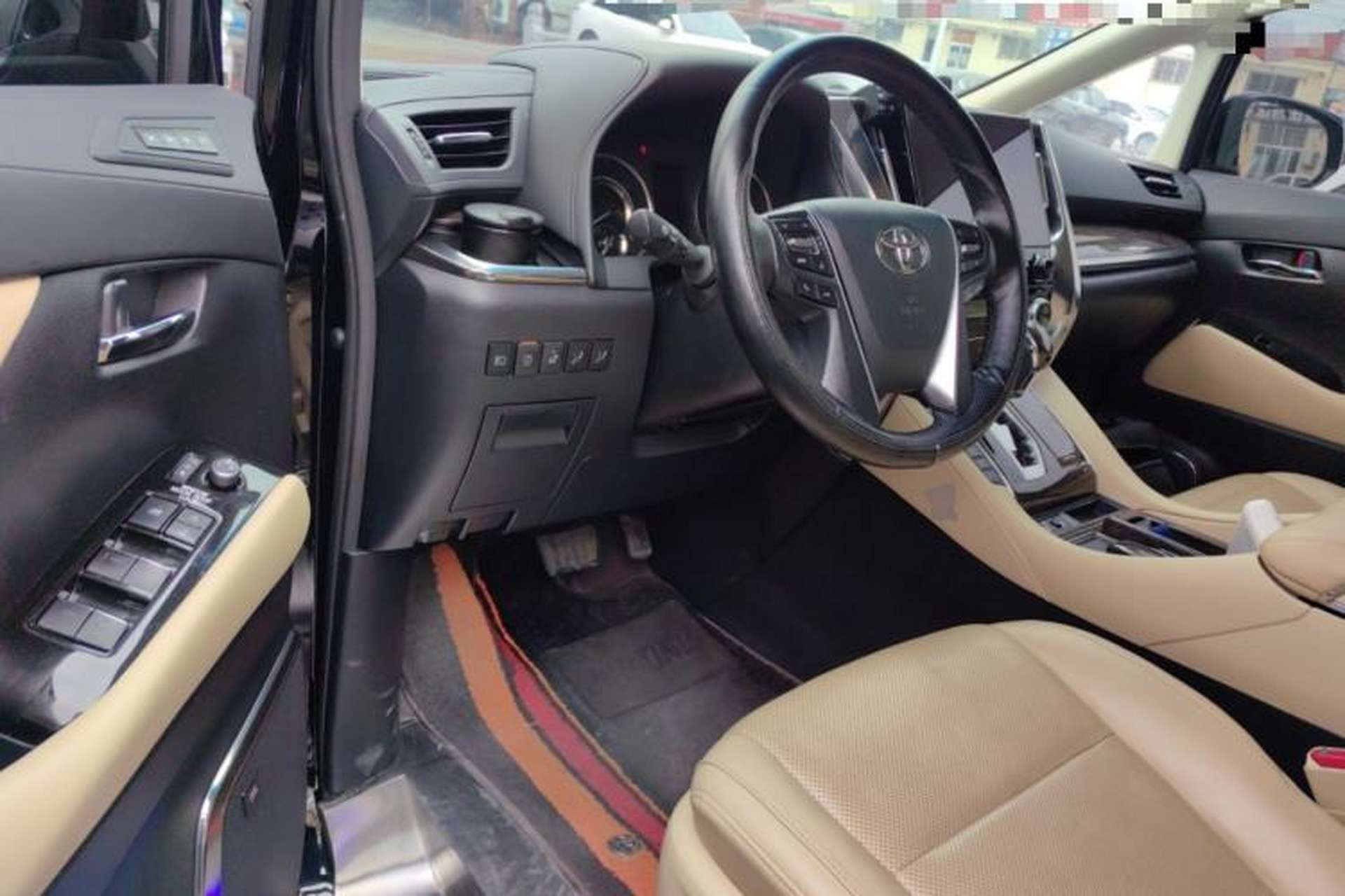 Used Toyota Vellfire 2023 Crown Dual-Engine 2.5L HV Luxury Edition Driver Seat