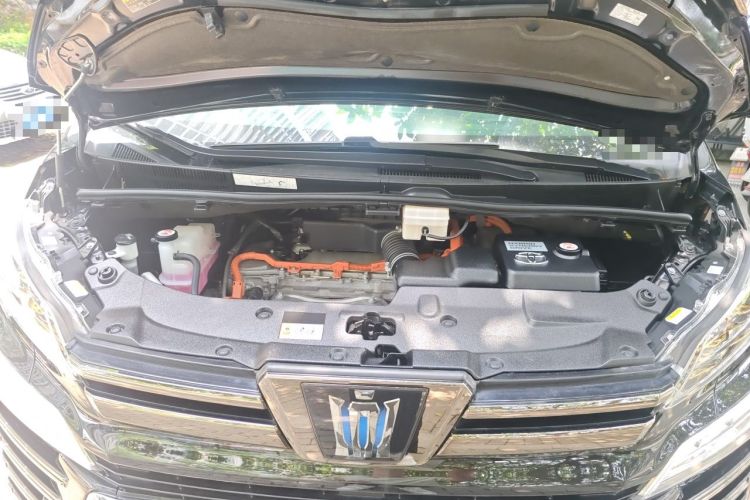 Used Toyota Vellfire 2023 Crown Dual-Engine 2.5L HV Ultimate Edition Engine Bay
