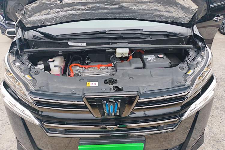 Used Toyota Vellfire 2023 Crown Dual-Engine 2.5L HV Prestige Edition Engine Bay