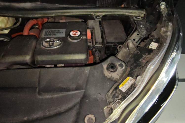 Used Toyota Vellfire 2023 Crown Dual-Engine 2.5L HV Ultimate Edition Engine Bay Left