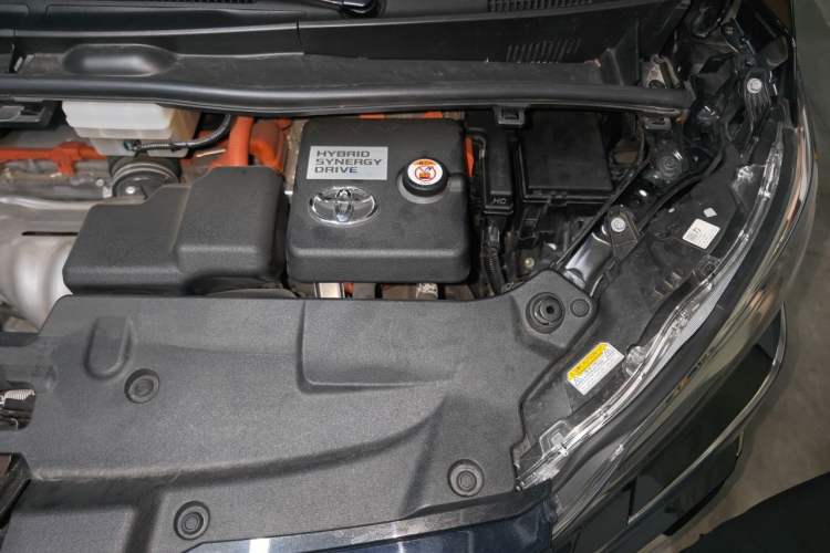 Used Toyota Vellfire 2023 Crown Dual-Engine 2.5L HV Prestige Edition Engine Bay Left