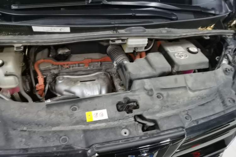 Used Toyota Vellfire 2023 Crown Dual-Engine 2.5L HV Ultimate Edition Engine Bay