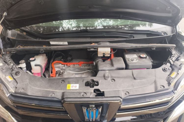 Used Toyota Vellfire 2023 Crown Dual-Engine 2.5L HV Luxury Edition Engine Bay