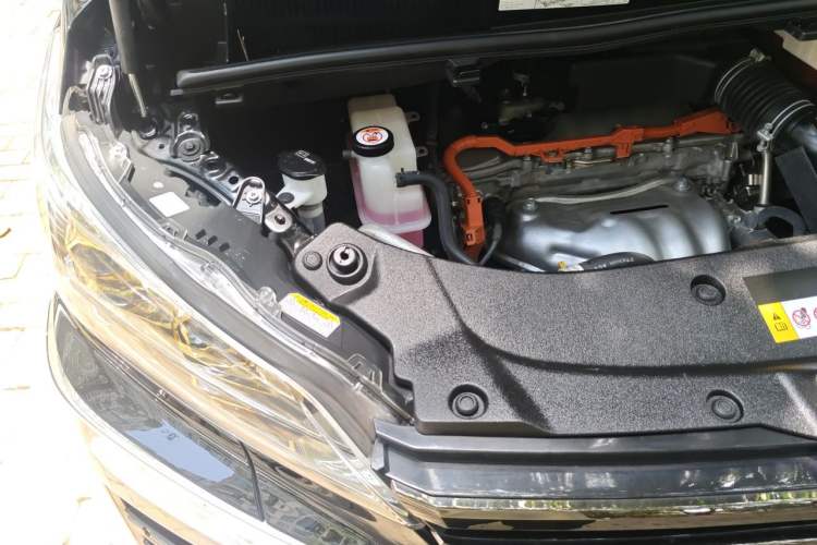 Used Toyota Vellfire 2023 Crown Dual-Engine 2.5L HV Ultimate Edition Engine Bay Right