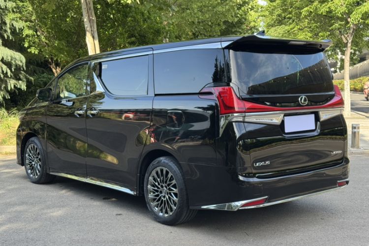 Used Toyota Vellfire 2023 Crown Dual-Engine 2.5L HV Prestige Edition Exterior 2