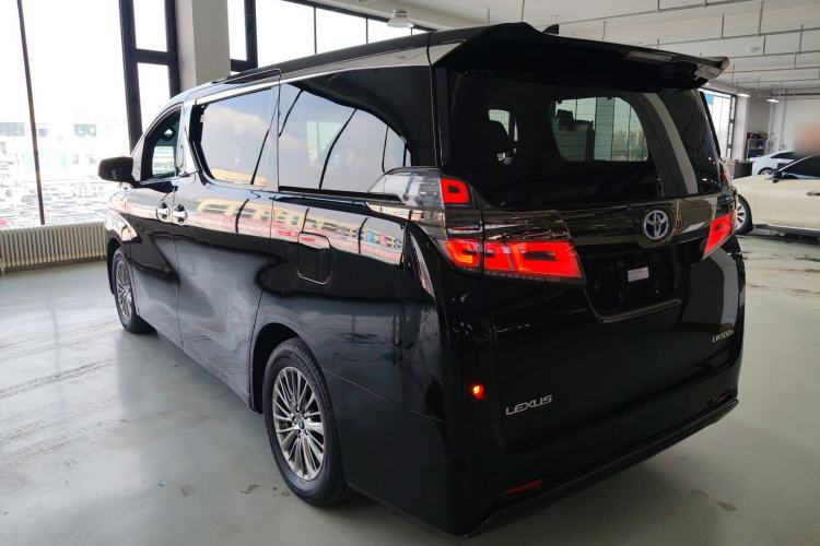 Used Toyota Vellfire 2023 Crown Dual-Engine 2.5L HV Luxury Edition Exterior 2