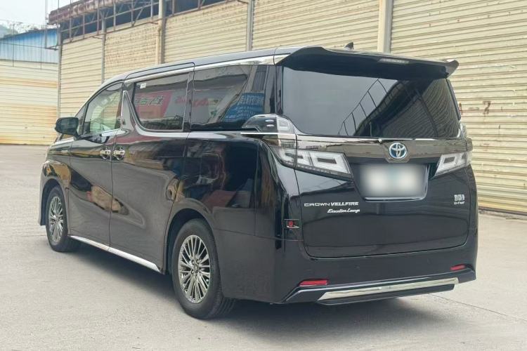 Used Toyota Vellfire 2023 Crown Dual-Engine 2.5L HV Ultimate Edition Exterior 2