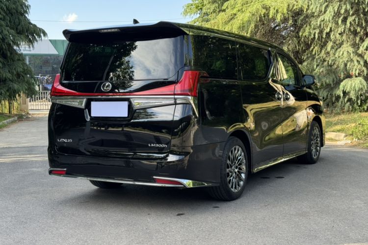 Used Toyota Vellfire 2023 Crown Dual-Engine 2.5L HV Prestige Edition Exterior 3