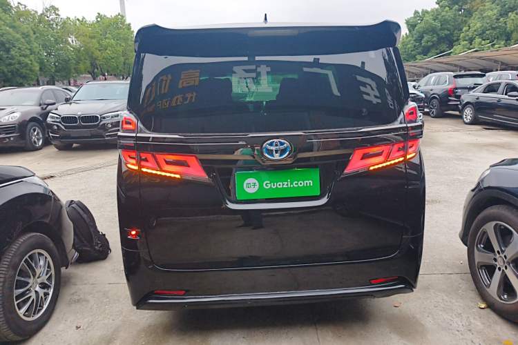 Used Toyota Vellfire 2023 Crown Dual-Engine 2.5L HV Prestige Edition Exterior 4