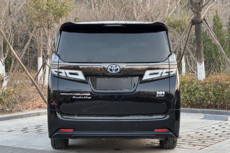 Used Toyota Vellfire 2023 Crown Dual-Engine 2.5L HV Prestige Edition Exterior 5