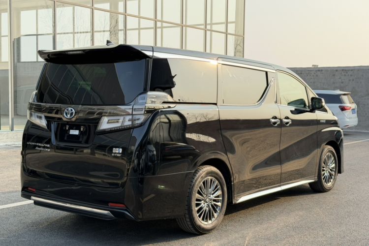 Used Toyota Vellfire 2023 Crown Dual-Engine 2.5L HV Ultimate Edition Exterior 5