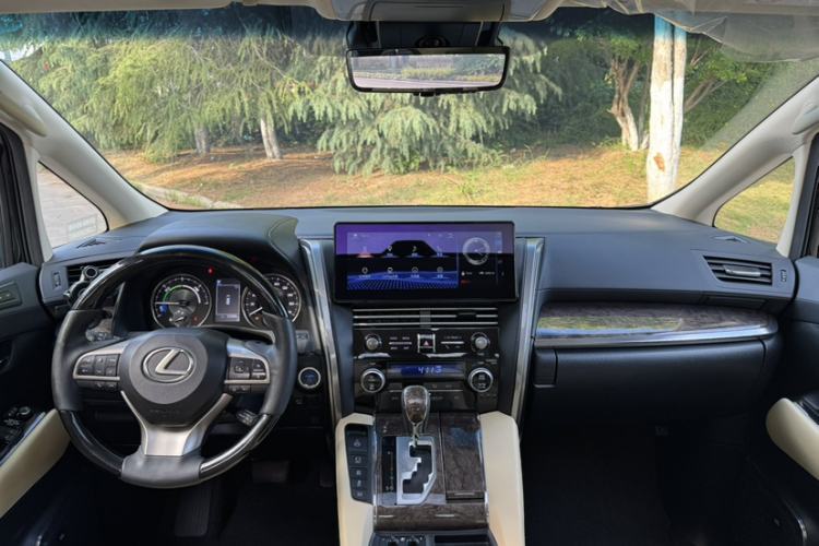 Used Toyota Vellfire 2023 Crown Dual-Engine 2.5L HV Prestige Edition Exterior 5