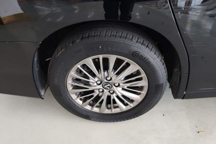 Used Toyota Vellfire 2023 Crown Dual-Engine 2.5L HV Luxury Edition Exterior 5