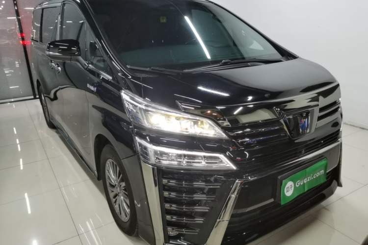 Used Toyota Vellfire 2023 Crown Dual-Engine 2.5L HV Ultimate Edition Front Right 45 Deg