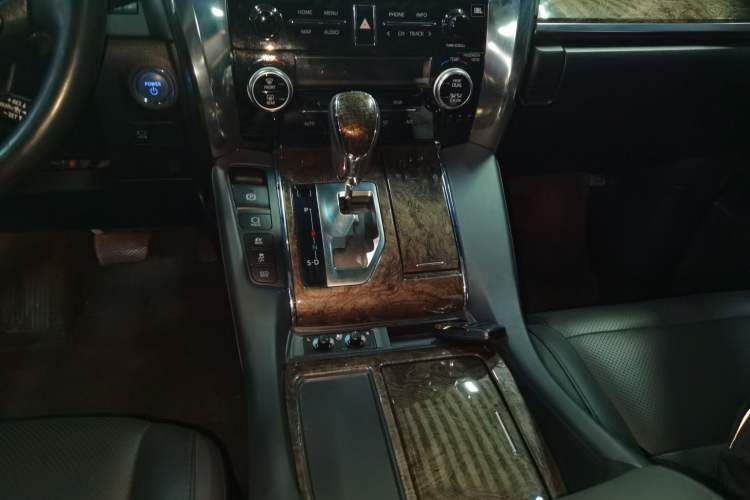 Used Toyota Vellfire 2023 Crown Dual-Engine 2.5L HV Prestige Edition Gear Lever