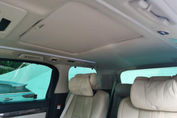 Used Toyota Vellfire 2023 Crown Dual-Engine 2.5L HV Ultimate Edition Headliner