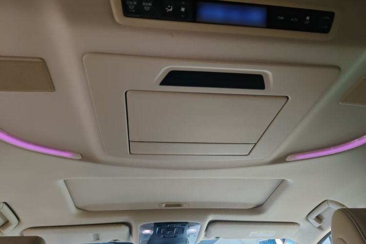 Used Toyota Vellfire 2023 Crown Dual-Engine 2.5L HV Ultimate Edition Headliner