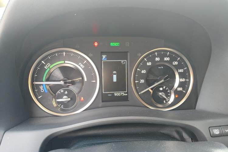 Used Toyota Vellfire 2023 Crown Dual-Engine 2.5L HV Prestige Edition Instrument Cluster