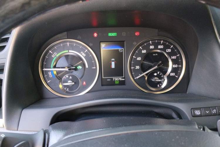 Used Toyota Vellfire 2023 Crown Dual-Engine 2.5L HV Luxury Edition Instrument Cluster