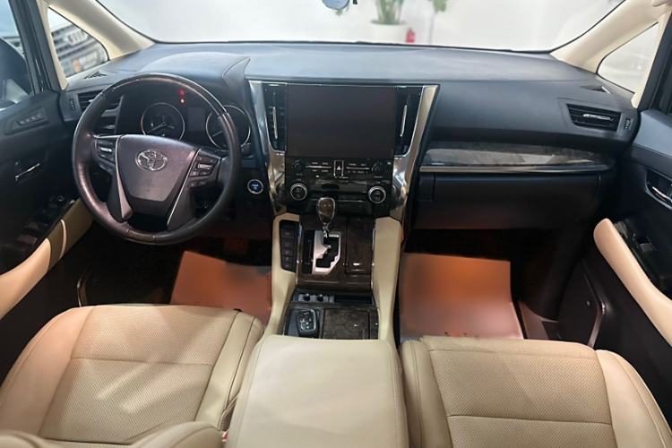 Used Toyota Vellfire 2023 Crown Dual-Engine 2.5L HV Ultimate Edition Interior 1