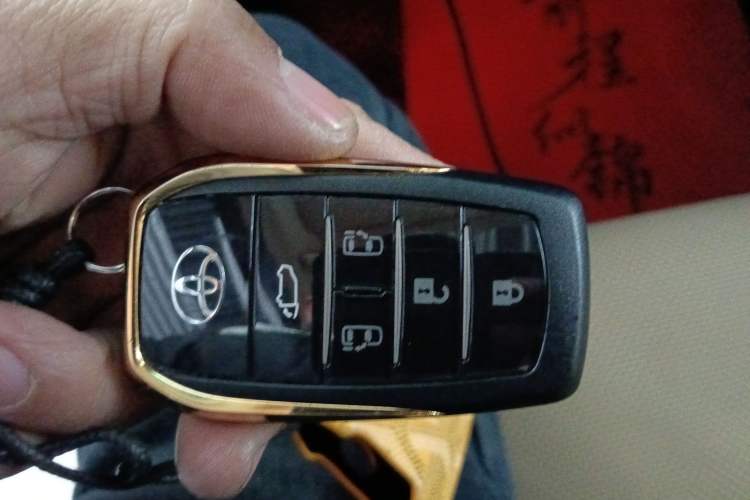 Used Toyota Vellfire 2023 Crown Dual-Engine 2.5L HV Prestige Edition Interior 1