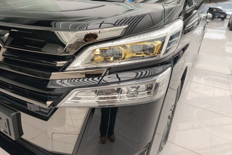 Used Toyota Vellfire 2023 Crown Dual-Engine 2.5L HV Prestige Edition Left Front Headlight