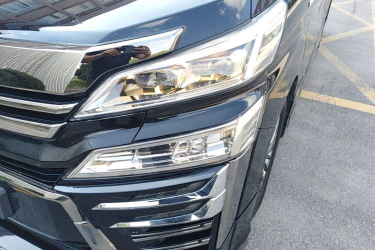 Used Toyota Vellfire 2023 Crown Dual-Engine 2.5L HV Prestige Edition Left Front Headlight
