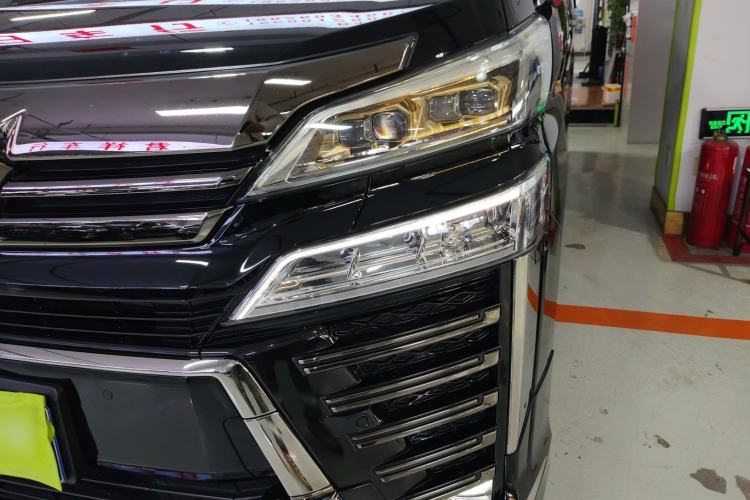 Used Toyota Vellfire 2023 Crown Dual-Engine 2.5L HV Ultimate Edition Left Front Headlight